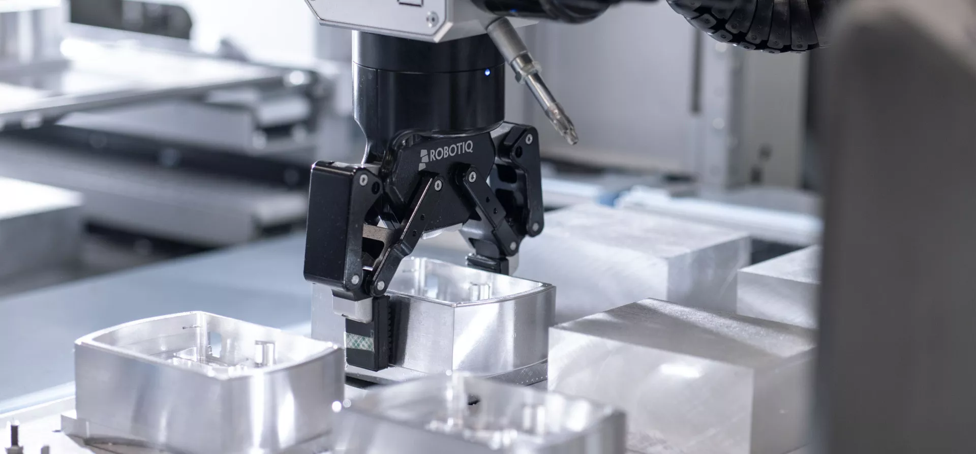 femron_fertigung_maschinenbearbeitung_1.jpg femron_fertigung_maschinenbearbeitung_1.jpg